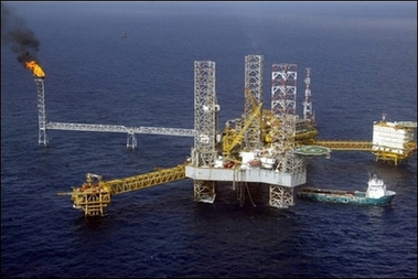 A TOTAL NIGERIA OIL PLATFORM