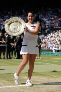 Marion Bartoli and the Venus Rosewater Dish at Centre Court.