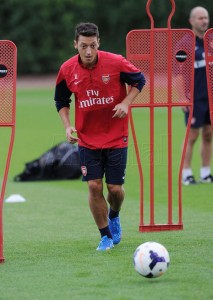 Mesut Ozil's First Training Session as an Arsenal Player.