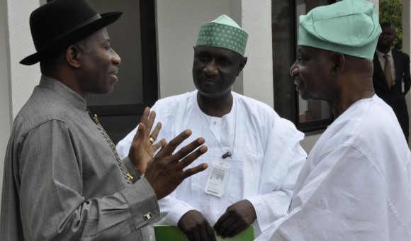 PRESIDENT GOODLUCK JONATHAN WITH CHAIRMAN OF THE PRESIDENTIAL ADVISORY COMMITTEE ON NATIONAL DIALOGUE, SEN. FEMI OKUROUNMU & SECTRETARY, AKILU INDABAWA SHORTLY AFTER THEIR INAUGURATION AT THE STATE HOUSE, ABUJA