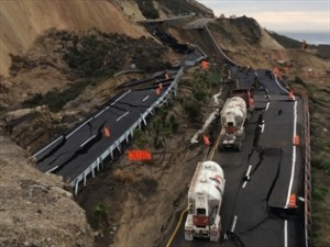 quakes-sink-part-of-mexico-highway-near-us