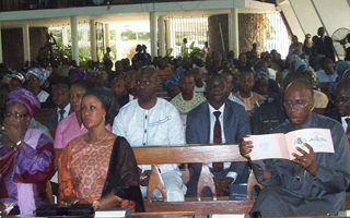 rivers-state-governor-rotimi-ameachi-reading-order-of-funeral-services-among-others