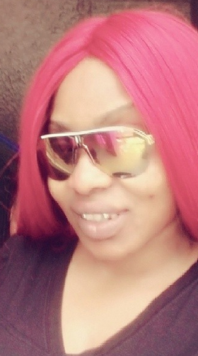 halima_abubakar_pink_hair