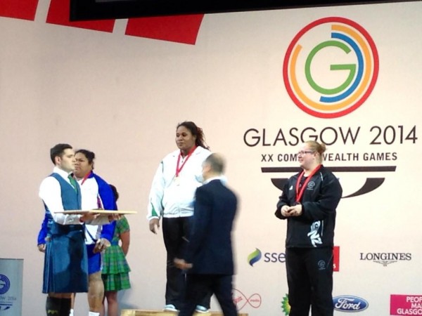 Maryam Usman Being Presented With the Gold Medal After Winning Women's 75kg Weightlifting. Image: Twitter via @adamrangpr. 