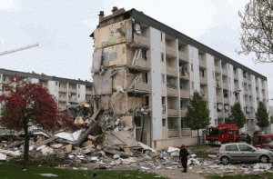 France building collapse