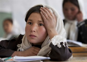 Afghan+Girls+Receive+Education+Bamiyan+Za5pFXkGhINl