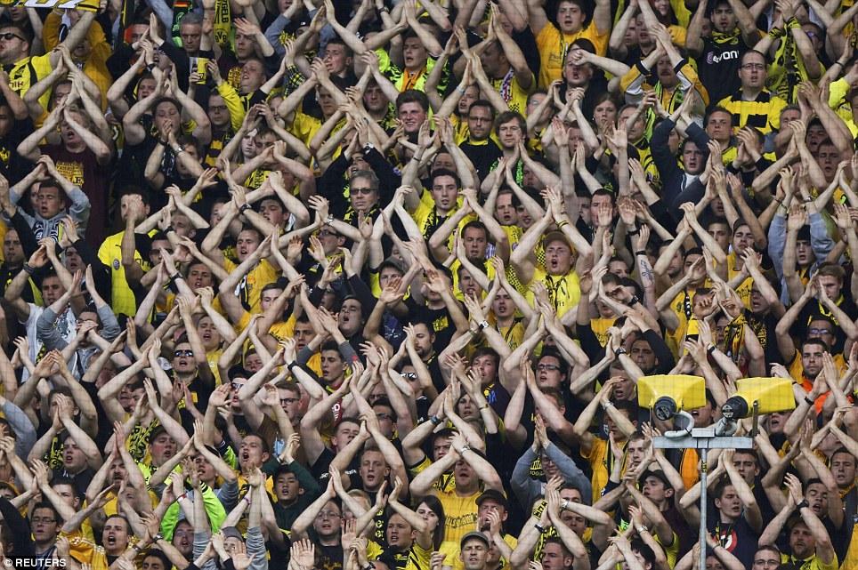Dortmund Fans Clap in Unison.