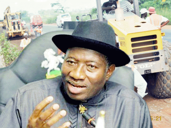 President-Goodluck-Jonathan-for-the-revocation-of-Lagos-Ibadan-Expressway-contract.-600x450
