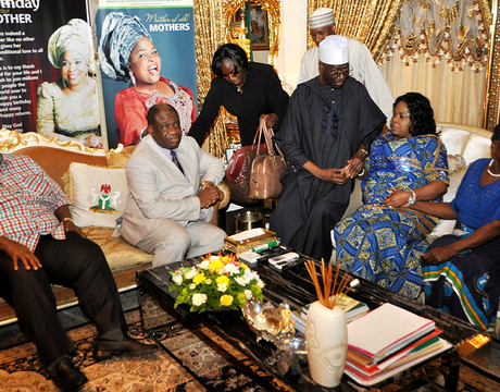 L-R: PDP BOT MEMBER, CHIEF EMMANUEL IWUANYANWU; MINISTER OF POWER, PROF. CHINEDU NEBO; PDP BOT CHAIRMAN, CHIEF TONY ANENIH; CONDOLING WITH THE FIRST LADY, DAME PATIENCE JONATHAN OVER THE DEATH OF HER STEP MOTHER. RIGHT IS THE MOTHER OF THE PRESIDENT, MRS EUNICE JONATHAN.