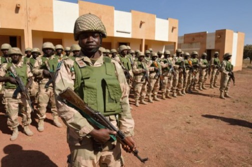 nigerian-soldiers-in-bamako-3-504x334