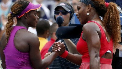 Stephens Congratulates Williams at the Net.