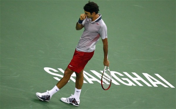 Bad Season: Federer Crashes Out of the Shanghai Open in Round Three.