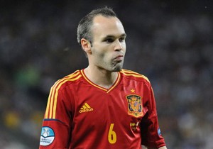 Andrés_Iniesta_Euro_2012_final