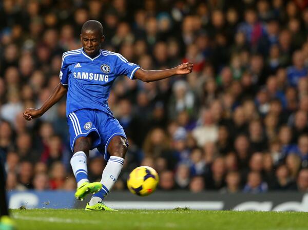 Ramires Scored Chelsea's Second Goal Against Crystal Palace.