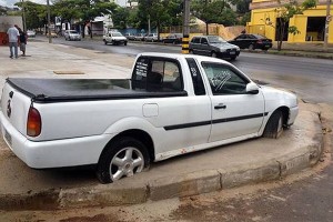 builders-cement-car-after-owner-refuses-to-move-it-MAIN-2925360