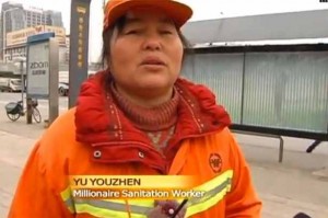 Chinese-millionaire-works-as-a-street-cleaner-3029281