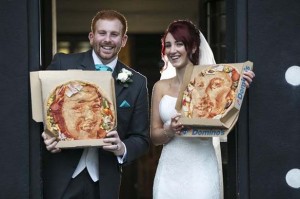 Newlyweds-Kieran-and-Natasha-Morris-with-their-pizza-selfies-3039232