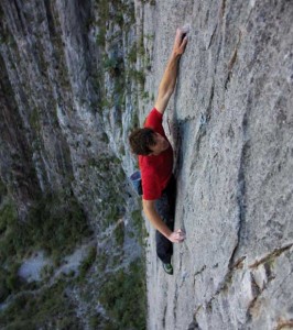 Alex-Honnold-climb2-550x618