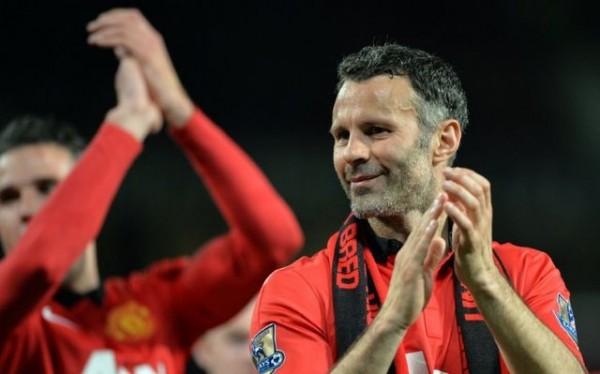ryan_giggs_clapping