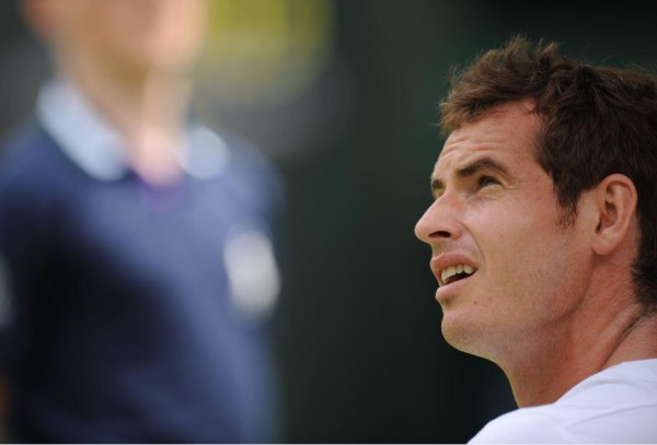 Murray Sees Off Goffin as He Starts His Wimbledon Title Defence.