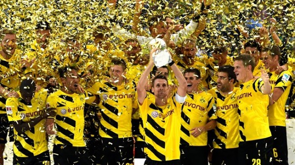 BVB Players Celebrate Super Cup Triumph Over Rivals Bayern. Getty Image.