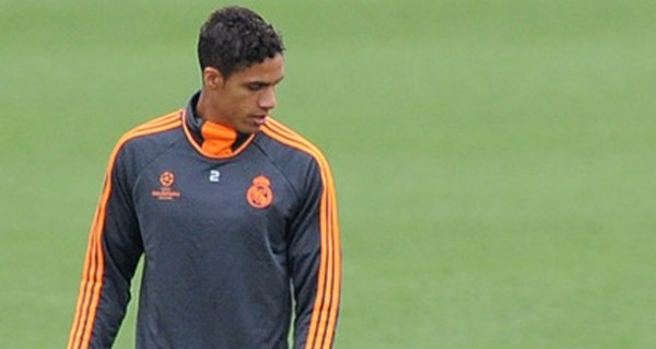 Raphael Varane To Remain at the Bernabeu Until 2020.