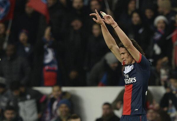 Cavani Quells Transfer Speculations, Insists He is Happy With PSG.