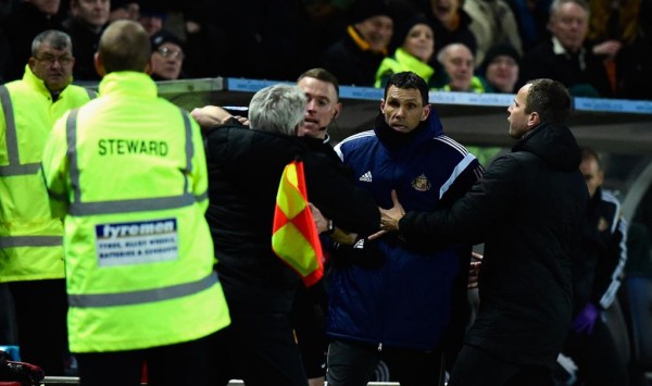 Gustavo Poyet and Steve Bruce Indulge in Touchline Argument. Image: Getty.