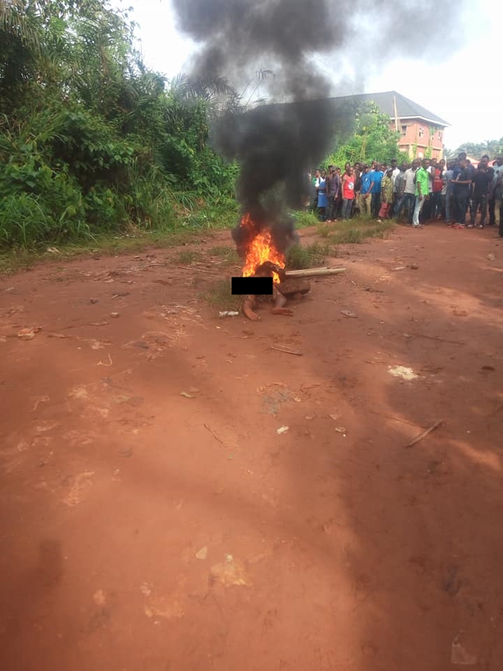 Angry Kasokoso Residents Kill City Thug, Burn His Body.