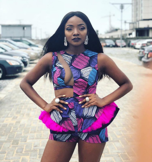 ”being A Nigerian Is So Hard And Literally Difficult” – Singer Simi