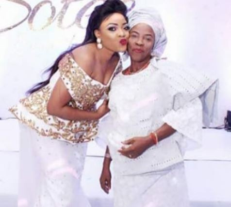 Yoruba Nollywood actress Tayo Sobola loses mum