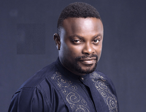 ''Its now obvious his stupidity in movies is not scripted, Man is Mad'' - Nigerians Say After Okon Lagos Dropped Another Video Insisting He Is Right