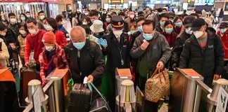 People wearing face masks as a preventive measure against the COVID-19