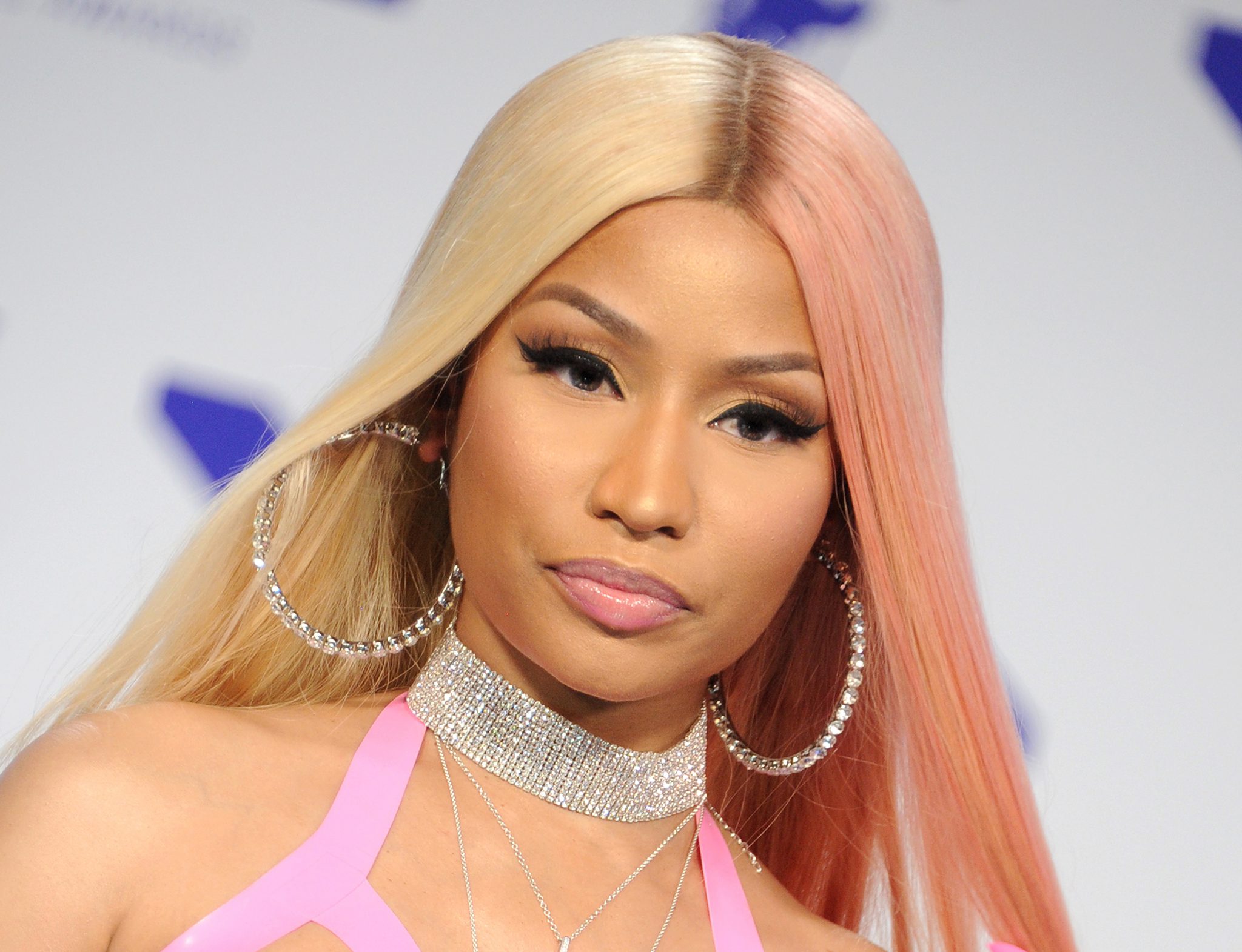 Nicki Minaj First Female Rapper To Surpass 20 Billion Streams